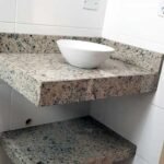 pia de granito marmore balneario camboriu itapema meia praia marmoraria bombinhas porto belo tijucas brusque preço bancada cozinha lavabo banheiro